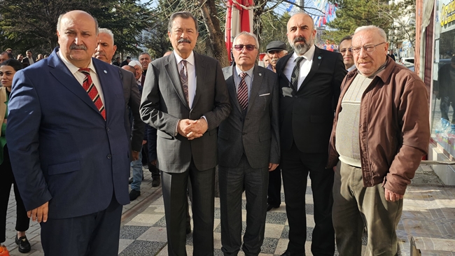 KAYALAR, BAYATâ€™TA GÃ–NÃœLLERE DOKUNDU